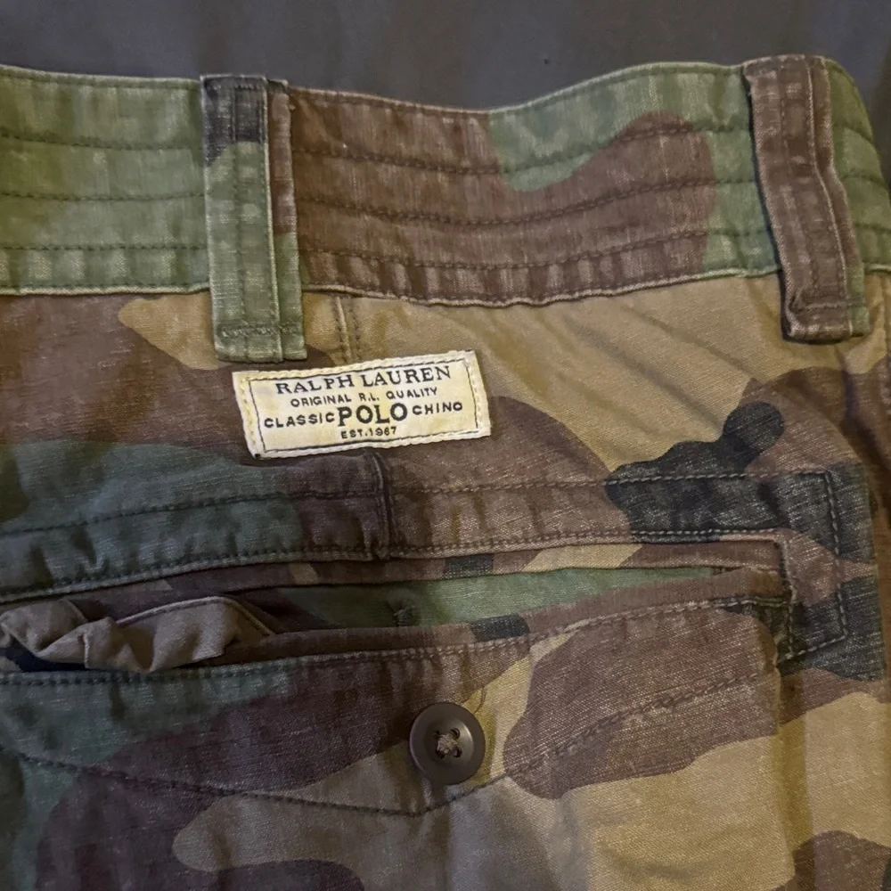 Polo by Ralph Lauren Camouflage Cargo Shorts - Picture 3 of 4